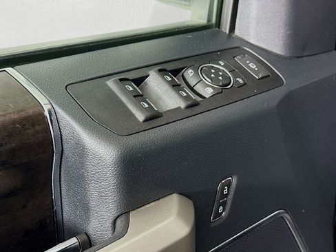 Used 2022 Ford F250 Lariat w/ Tremor Off-Road Package image 19