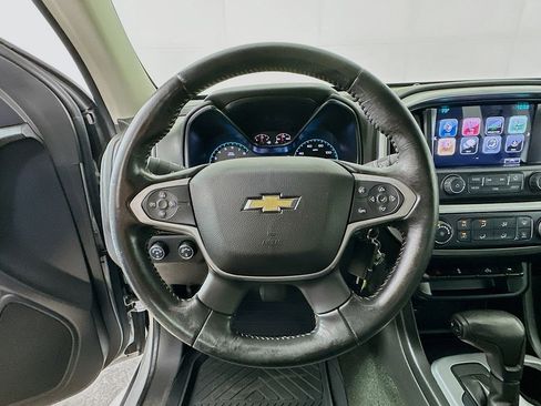 Used 2017 Chevrolet Colorado LT w/ LT Convenience Package AWD/4WD image 13