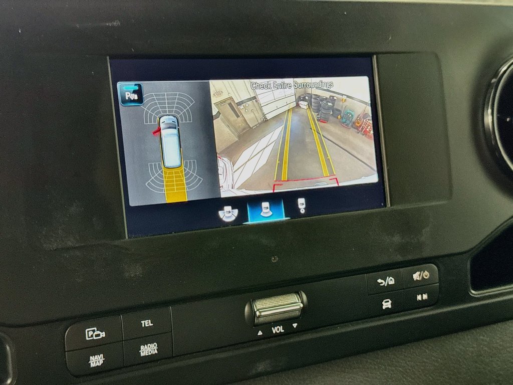 Used 2023 Mercedes-Benz Sprinter 4500 image 16