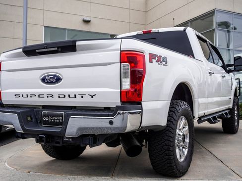 Used 2018 Ford F350 Lariat w/ Lariat Ultimate Package image 9