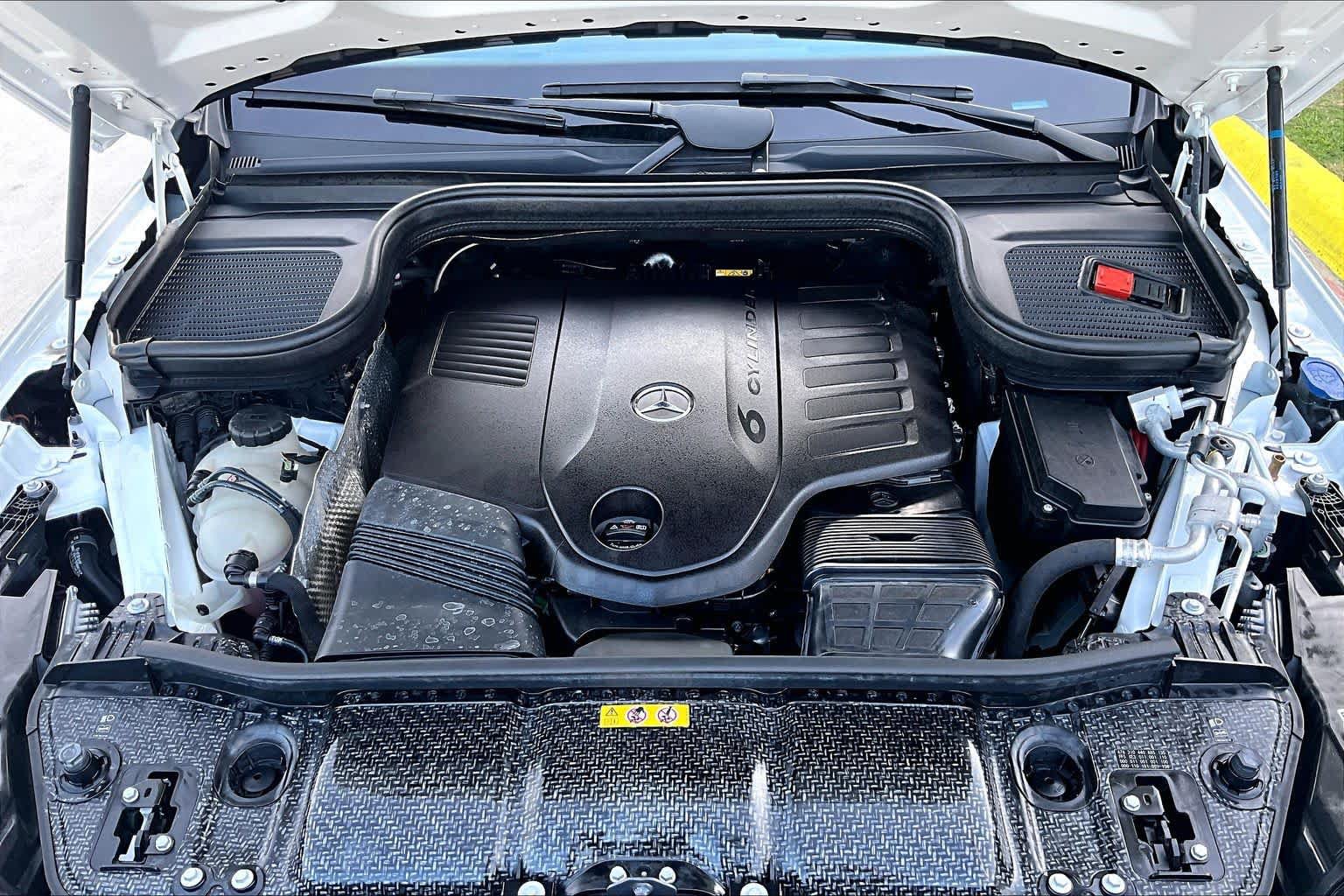 Used 2025 Mercedes-Benz GLS 450 4MATIC image 27