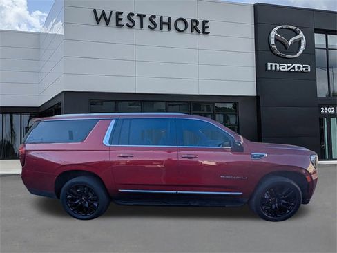 Used 2021 GMC Yukon XL Denali image 2