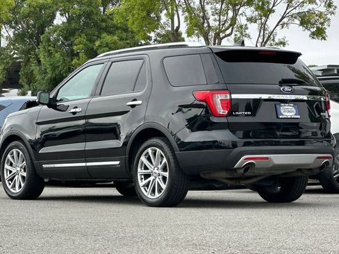 Used 2017 Ford Explorer Limited FWD image 6