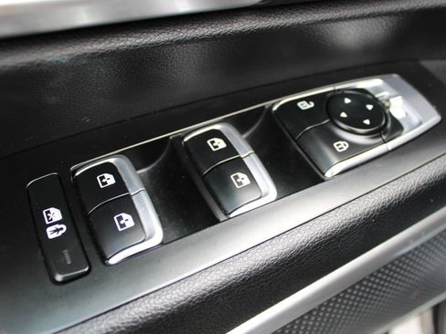 Used 2023 Kia Telluride S AWD/4WD image 16