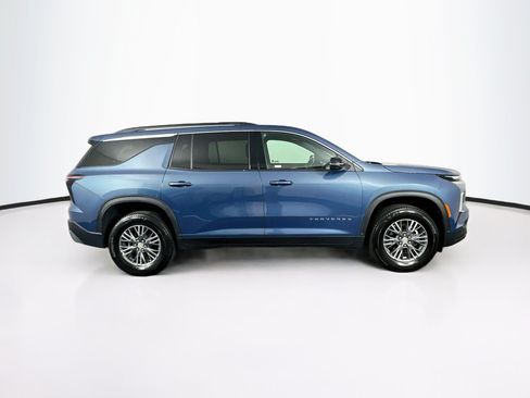 Used 2026 Chevrolet Traverse LT FWD image 10