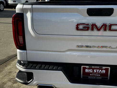Used 2024 GMC Sierra 1500 Denali w/ Denali Reserve Package RWD image 11