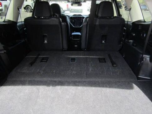 Used 2024 Subaru Ascent Limited w/ Technology Package AWD/4WD image 9