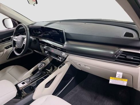 New 2025 Kia Telluride S image 33