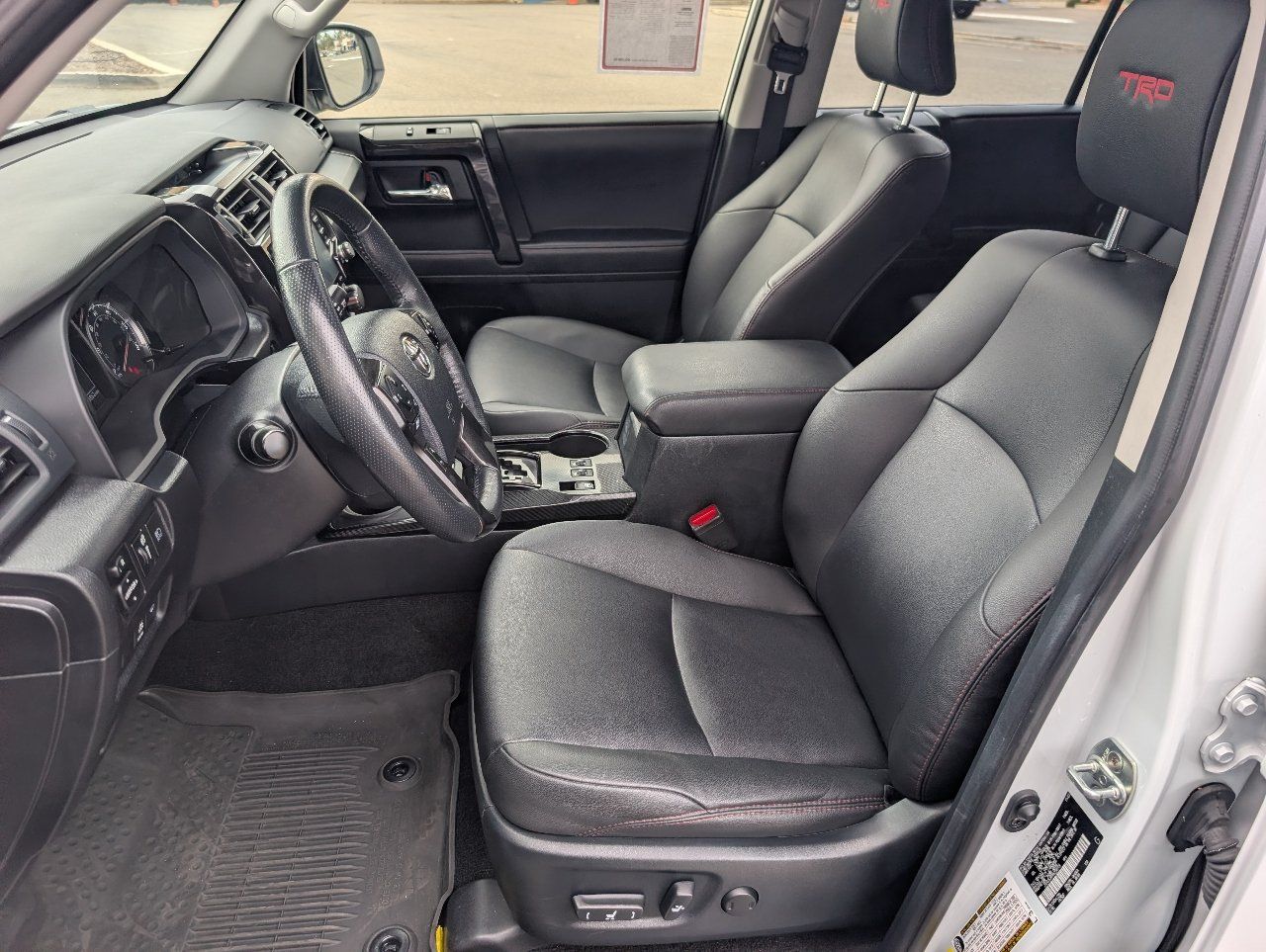 Used 2024 Toyota 4Runner TRD Off-Road Premium w/ Off Road Premium Plus Package AWD/4WD image 2