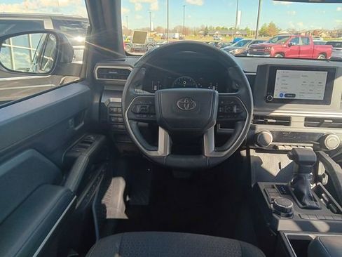 Used 2025 Toyota 4Runner SR5 image 16