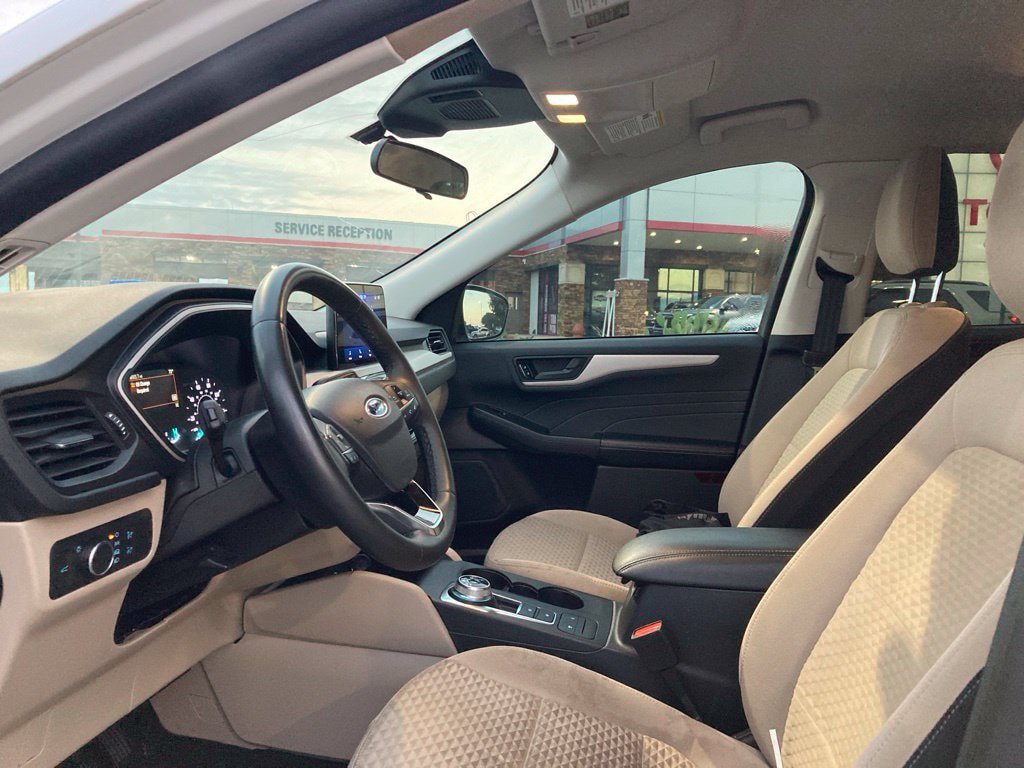 Used 2022 Ford Escape SE w/ Convenience Package FWD image 10