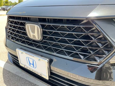 Used 2023 Honda Accord Sport image 16