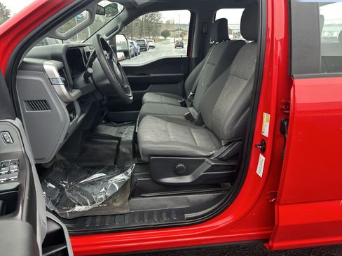 Used 2023 Ford F350 XL w/ Snow Plow/Camper Package image 12