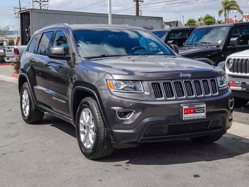 Used 2015 Jeep Grand Cherokee Laredo w/ Quick Order Package 23E image 3