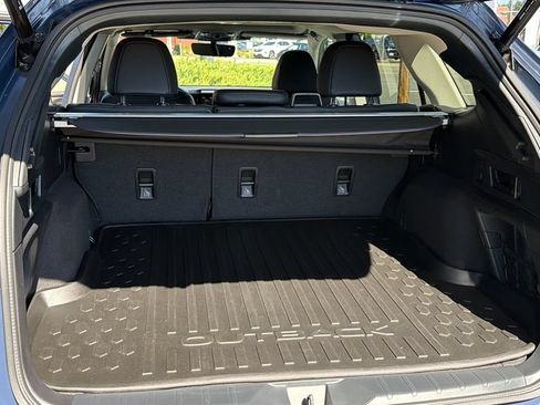 Used 2025 Subaru Outback Limited XT AWD/4WD image 13