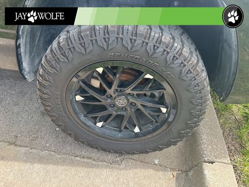 Used 2021 RAM 1500 Big Horn AWD/4WD image 6