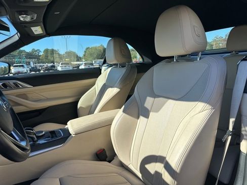 Used 2022 BMW 430i Convertible image 10