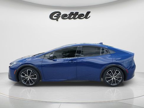 Certified 2023 Toyota Prius XLE FWD image 8