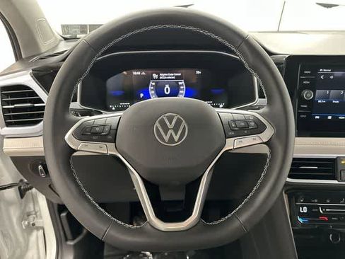 New 2026 Volkswagen Taos SE AWD/4WD image 8