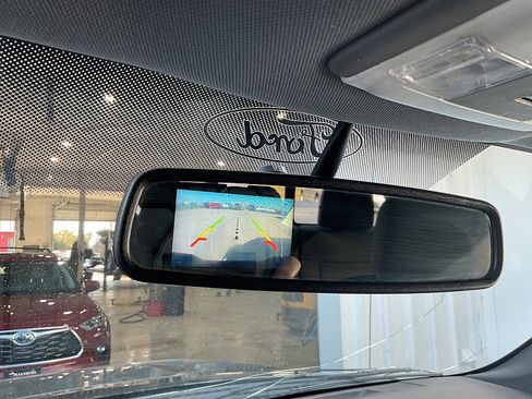 Used 2013 Ford F150 XLT w/ Luxury Equipment Group image 26