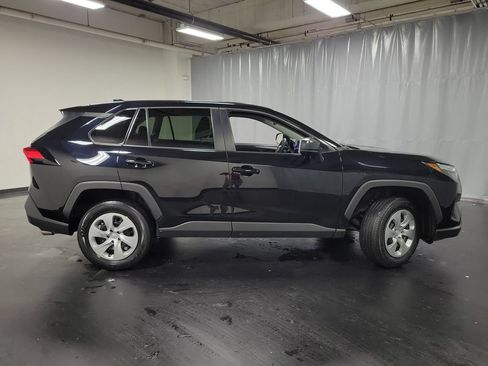 Used 2023 Toyota RAV4 LE FWD image 9