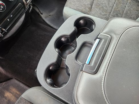 Used 2015 RAM 3500 SLT image 15