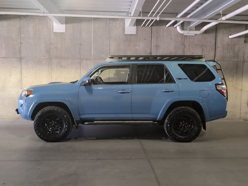 Used 2018 Toyota 4Runner TRD Pro AWD/4WD image 2