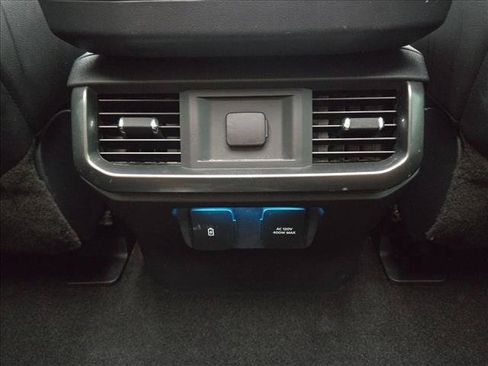 Used 2021 Ford F150 Lariat AWD/4WD image 17