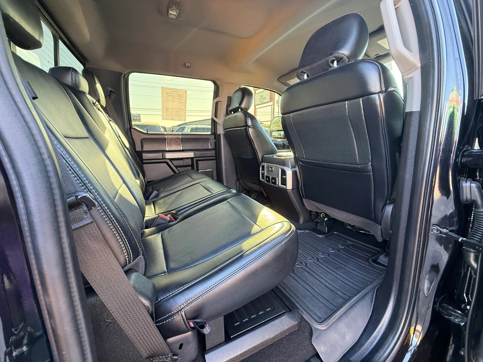 Used 2019 Ford F250 Lariat AWD/4WD image 16