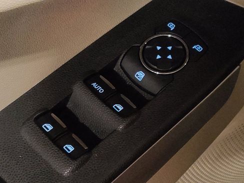 Used 2018 Ford EcoSport S image 27