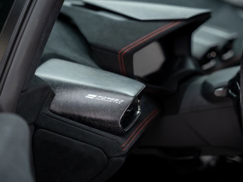 Used 2018 Lamborghini Huracan Performante image 27