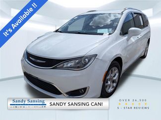 Used 2018 Chrysler Pacifica Touring-L w/ Tire & Wheel Group video 1