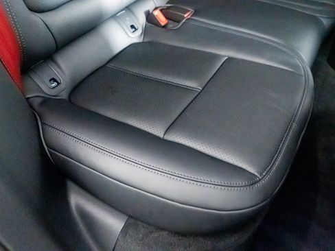 Used 2024 Porsche Macan GTS image 33