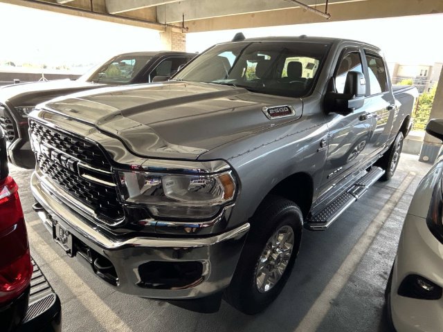 Used 2024 RAM 2500 Big Horn w/ Safety Group AWD/4WD image 2
