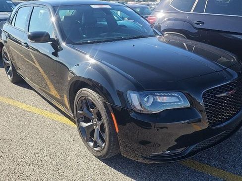 Used 2023 Chrysler 300 S image 1