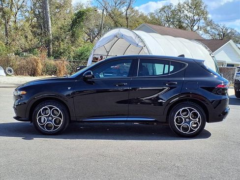 Used 2024 Alfa Romeo Tonale Ti image 4