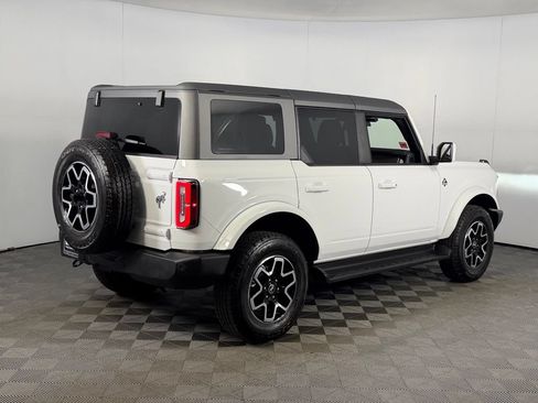 Used 2025 Ford Bronco Outer Banks AWD/4WD image 8
