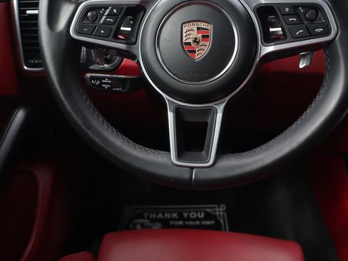 Used 2023 Porsche Cayenne w/ Premium Package AWD/4WD image 16