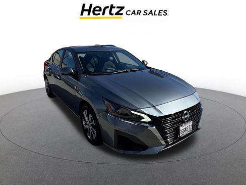 Used 2023 Nissan Altima 2.5 S image 1