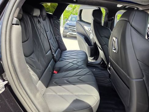 Used 2023 BMW XM AWD/4WD image 25