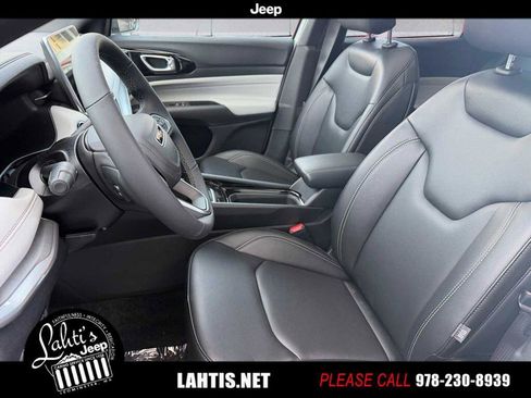 New 2026 Jeep Compass Limited w/ Sun, Sound & Navigation Group AWD/4WD image 7