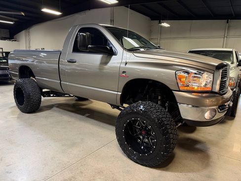 Used 2006 Dodge Ram 2500 Truck SLT w/ Trailer Tow Group AWD/4WD image 1