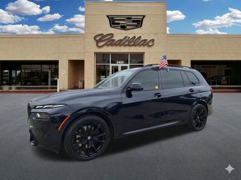 Used 2023 BMW X7 xDrive40i w/ M Sport Package AWD/4WD image 9