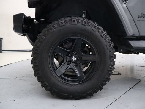 Used 2023 Jeep Wrangler Sport image 12