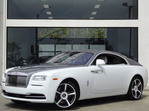 Used 2014 Rolls-Royce Wraith image 10