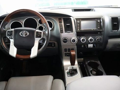 Used 2016 Toyota Sequoia Platinum image 14