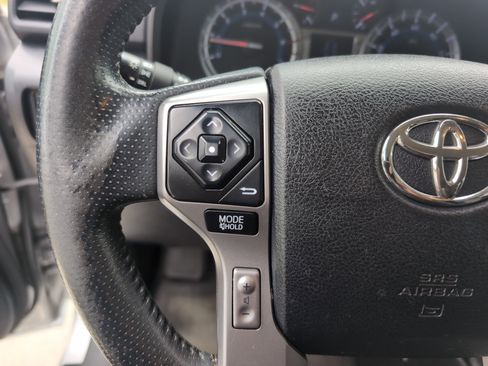 Used 2018 Toyota 4Runner SR5 image 19