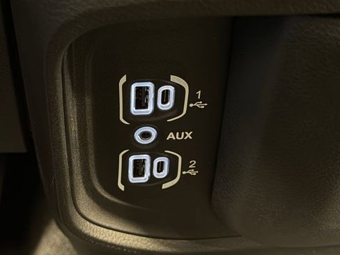 Used 2023 RAM 1500 Big Horn AWD/4WD image 28
