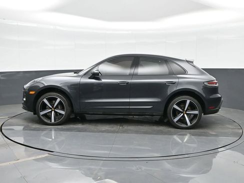 Used 2023 Porsche Macan image 2