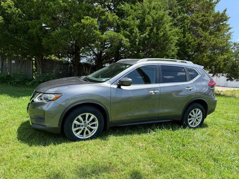Used 2020 Nissan Rogue SV FWD image 5